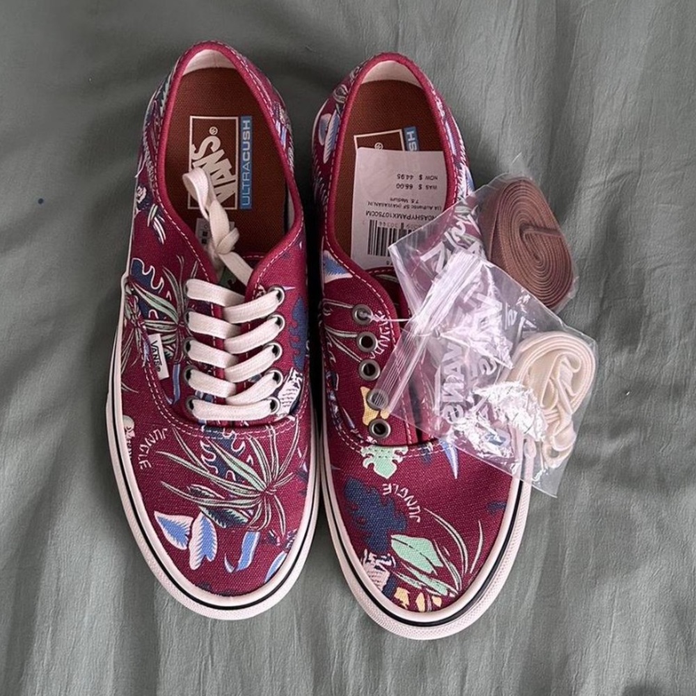 tropical style vans BRAND NEW